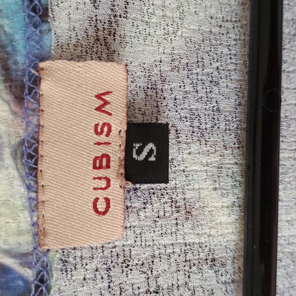 Fun Blouse - Picture 5 of 5